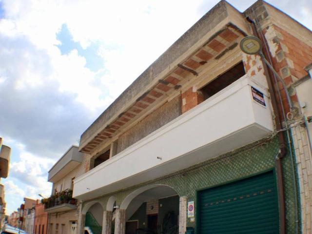 Casa indipendente in vendita a Lizzano TA