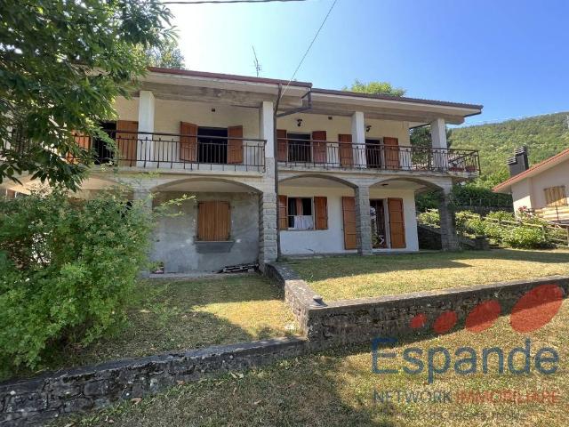 Casa indipendente in vendita a Lizzano in Belvedere BO