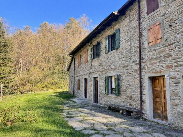 Casa indipendente in vendita a Lizzano in Belvedere BO