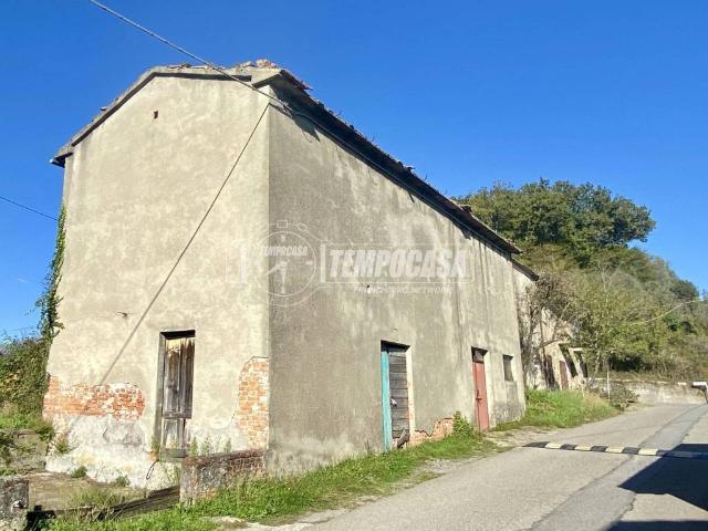 Casa indipendente in vendita a Licciana Nardi MS