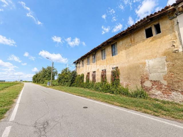 Casa indipendente in vendita a Lignana VC