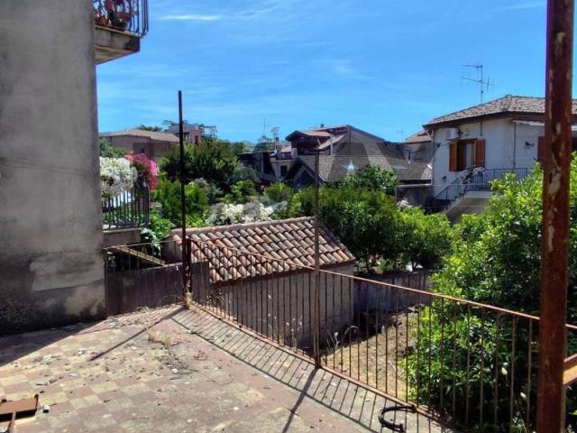 Casa indipendente in vendita a Linguaglossa CT