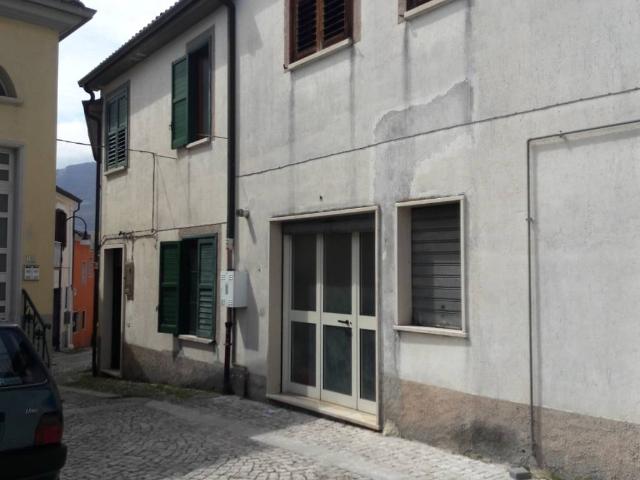 Casa indipendente in vendita a Lioni AV
