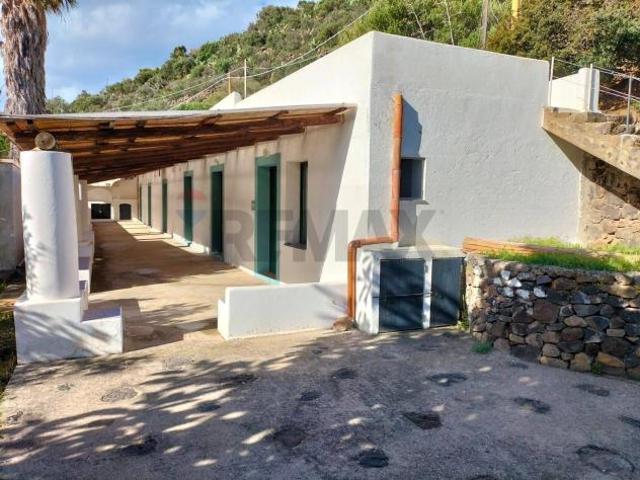 Casa Indipendente in vendita a Lipari, Filicudi