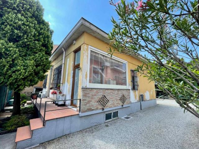 Casa indipendente in vendita a Lissone MB