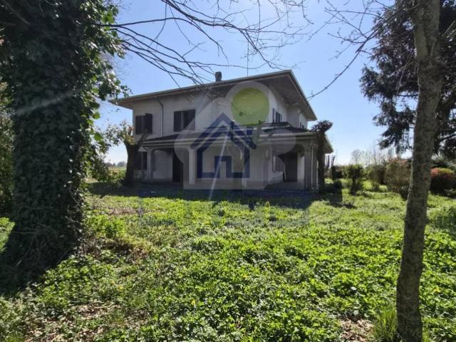Casa indipendente in vendita a Luzzara RE