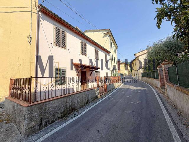 Casa indipendente in vendita a Lucca
