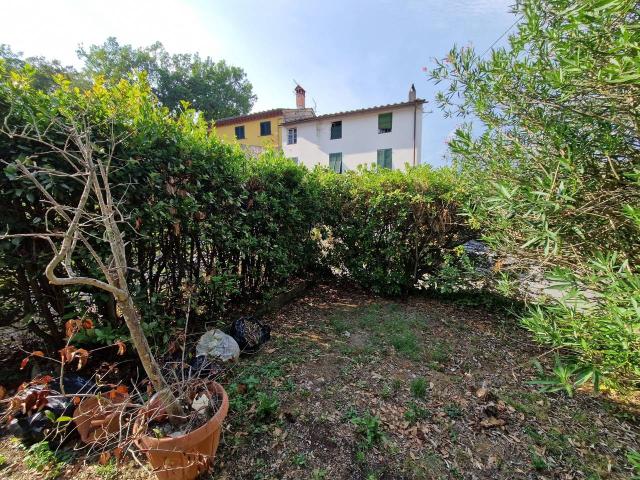 Casa indipendente in vendita a Lucca