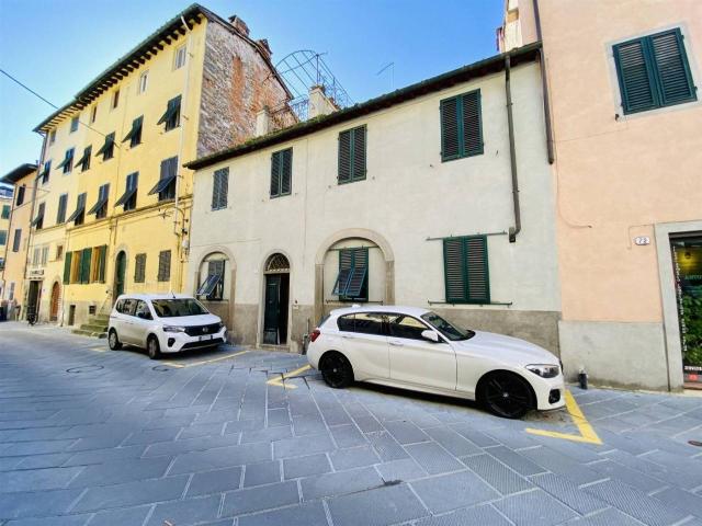 Terratetto unifamiliare in vendita a Lucca