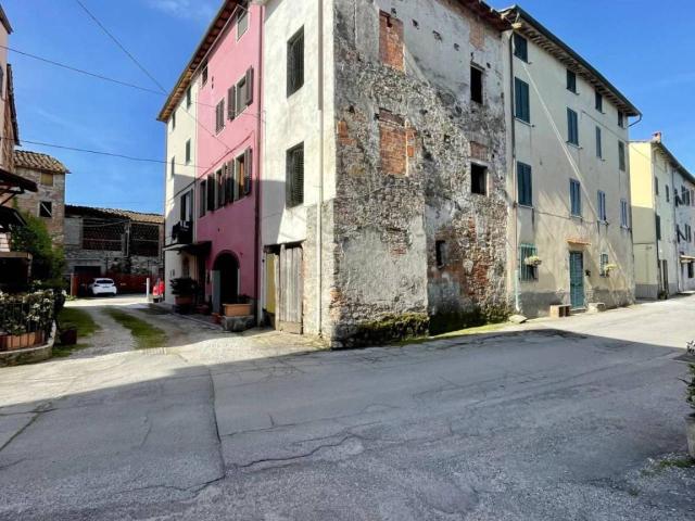 Terratetto unifamiliare in vendita a Lucca