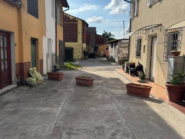 Casa indipendente in vendita a Lucca LU