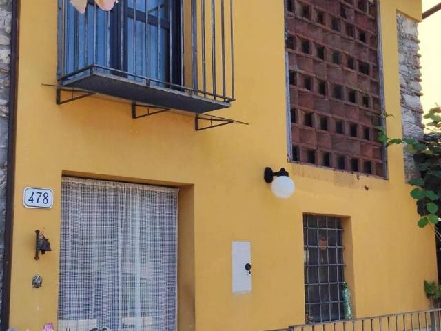 Casa indipendente in vendita a Lucca LU
