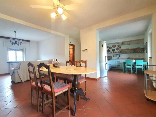 Casa indipendente in vendita a Lucca LU