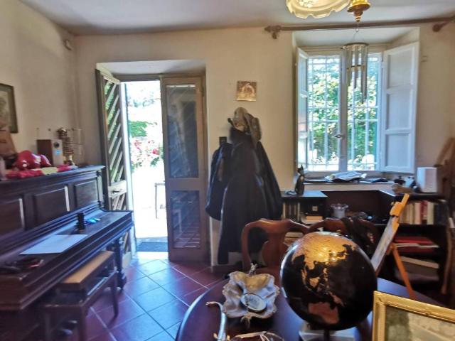 Casa indipendente in vendita a Lucca LU