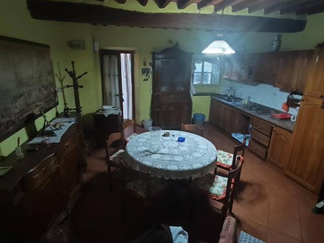 Casa indipendente in vendita a Lucca LU