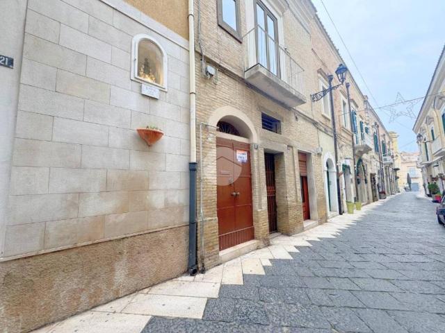 Casa indipendente in vendita a Lucera FG
