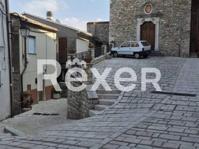 Casa indipendente in vendita a Lucito CB