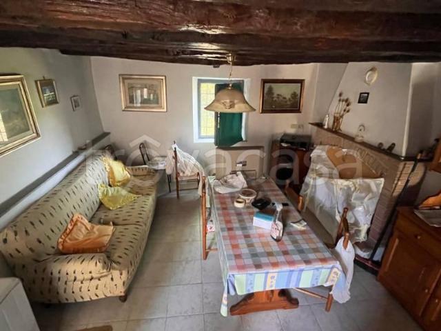 Casa indipendente in vendita a Lugagnano Val d'Arda