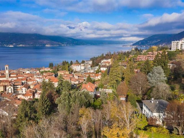 Casa indipendente in vendita a Luino VA