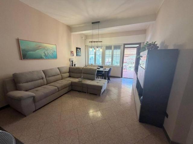 Casa indipendente in vendita a Luni SP
