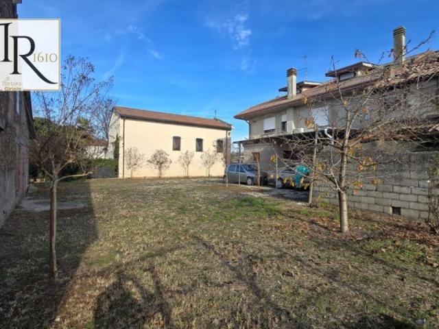 Casa indipendente in vendita a Lusia