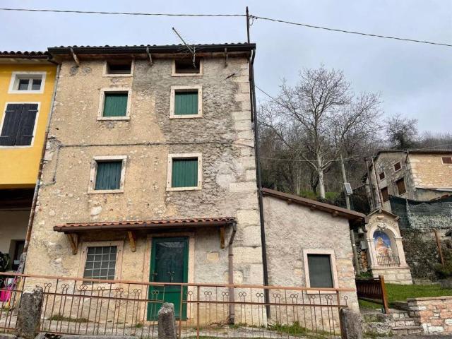 Casa indipendente in vendita a Lusiana Conco VI