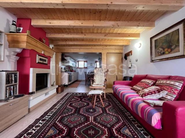 Casa indipendente in vendita a Lusiana Conco via Santa Caterina