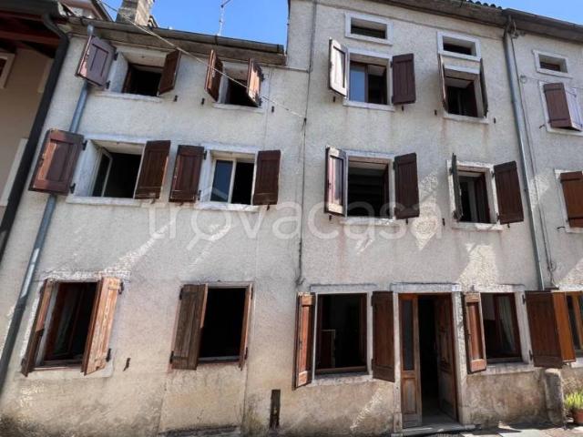 Casa indipendente in vendita a Lusiana Conco via Piazzetta
