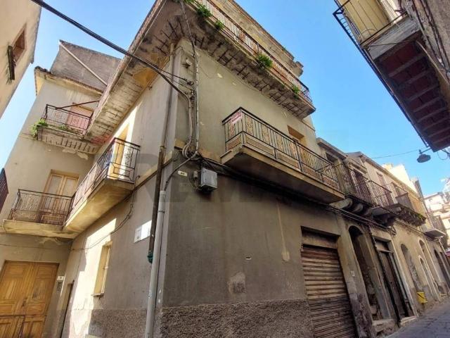 Casa indipendente in vendita a Motta Camastra ME