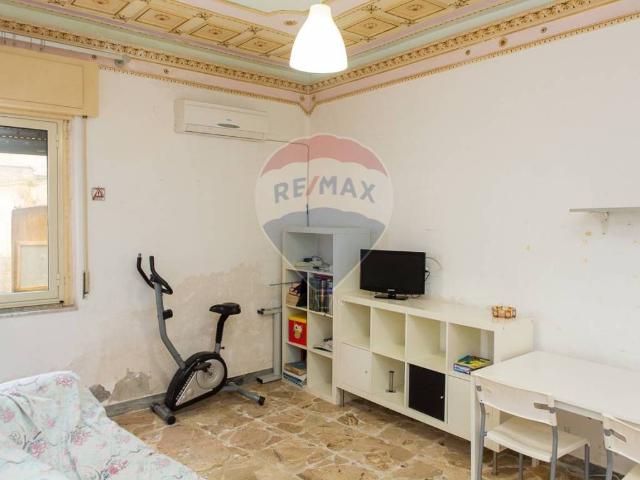 Casa indipendente in vendita a Motta Sant'Anastasia CT
