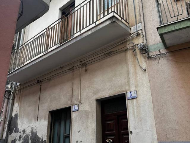 Casa indipendente in vendita a Motta Sant'Anastasia CT