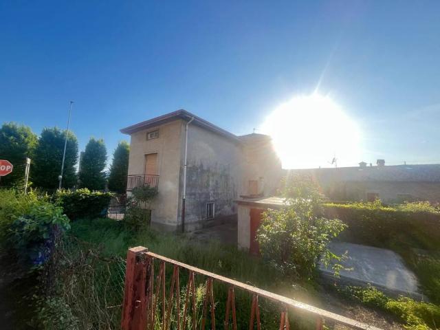 Casa indipendente in vendita a Mozzo BG