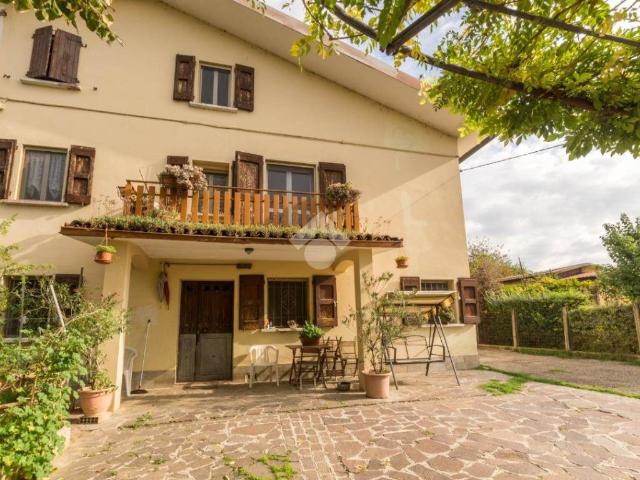 Casa indipendente in vendita a Modena MO