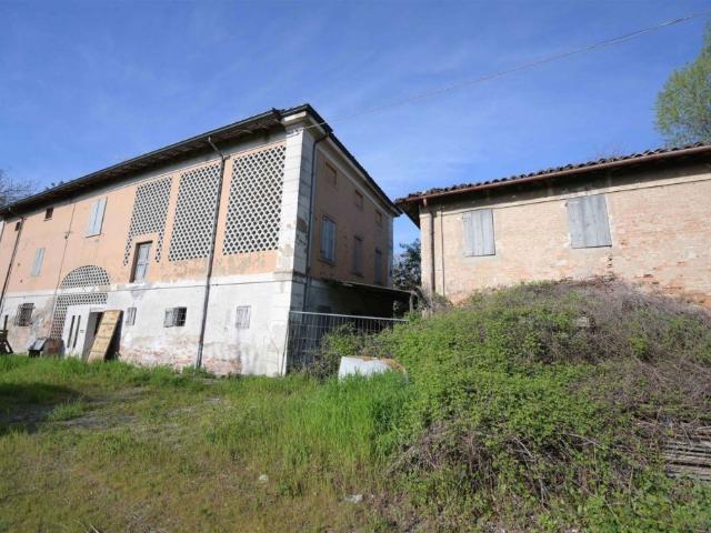 Casa indipendente in vendita a Modena, Lesignana