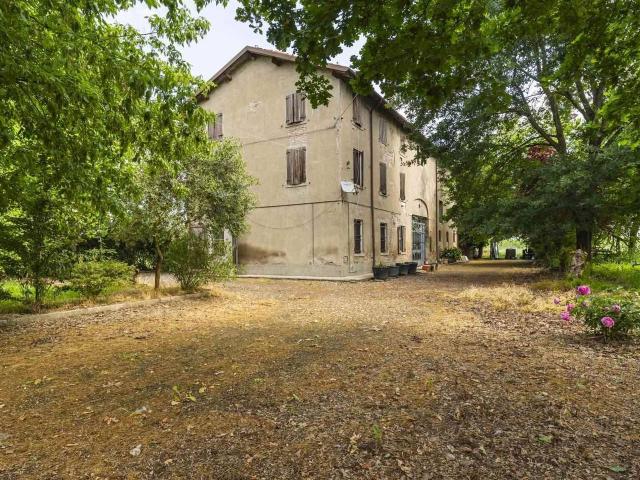 Casa indipendente in vendita a Modena