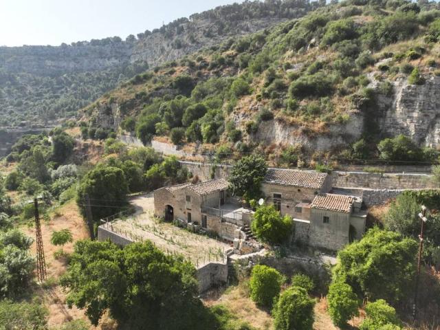 Casa indipendente in vendita a Modica RG