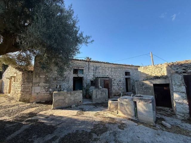 Casa indipendente in vendita a Modica RG