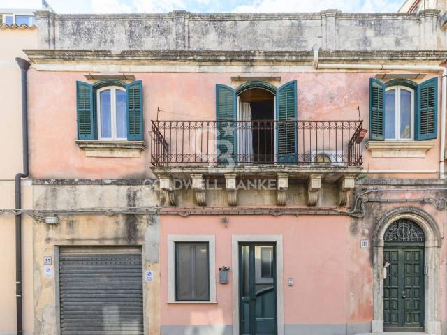 Casa indipendente in vendita a Modica RG