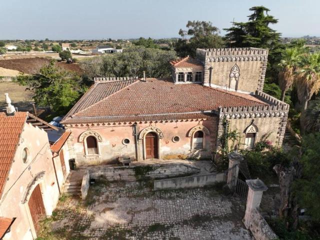 Casa indipendente in vendita a Modica RG