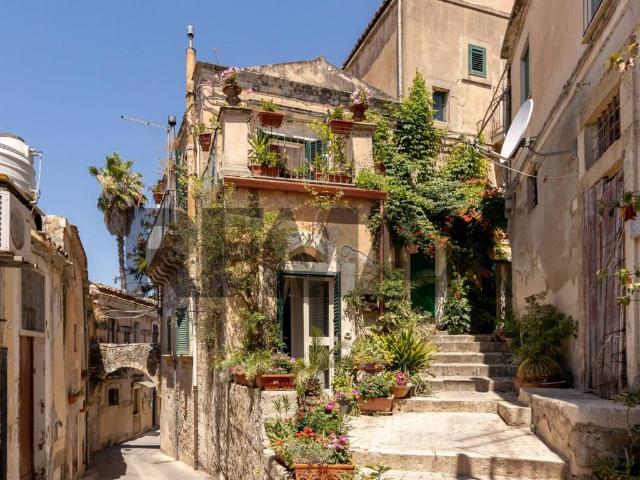 Casa indipendente in vendita a Modica RG