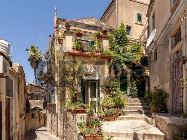 Casa indipendente in vendita a Modica via Calamezzana, 87