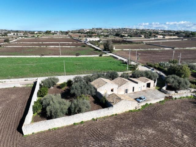 Casa indipendente in vendita a Modica via Catanzaro Pizzilli