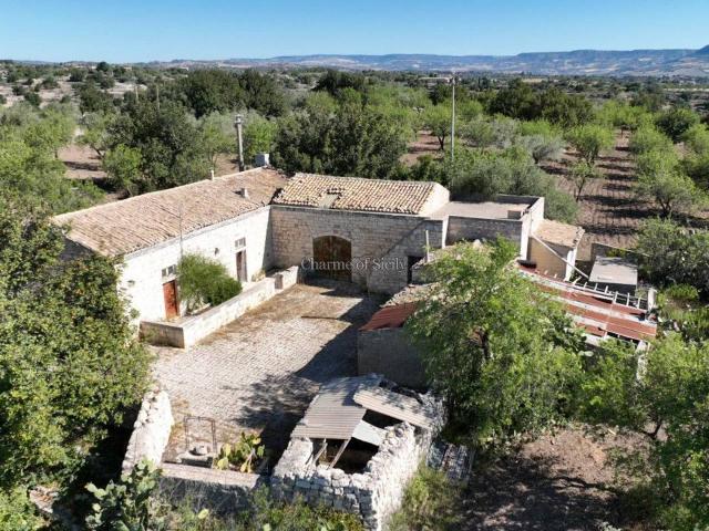 Casa indipendente in vendita a Modica