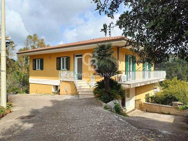 Casa indipendente in vendita a Modica