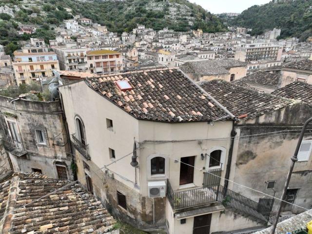 Casa indipendente in vendita a Modica