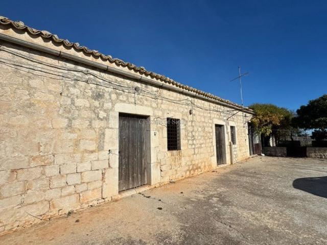 Casa indipendente in vendita a Modica