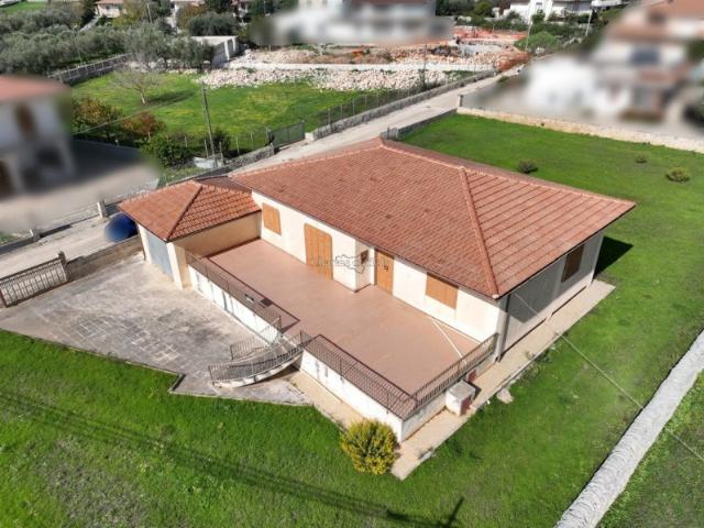 Casa indipendente in vendita a Modica