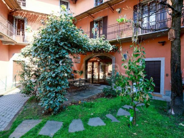 Casa indipendente in vendita a Molteno via Roma, 48