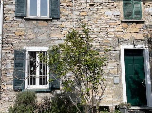 Casa indipendente in vendita a Moltrasio via Antonio Bianchi