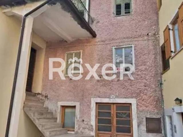 Casa indipendente in vendita a Molveno via Giuseppe Garibaldi